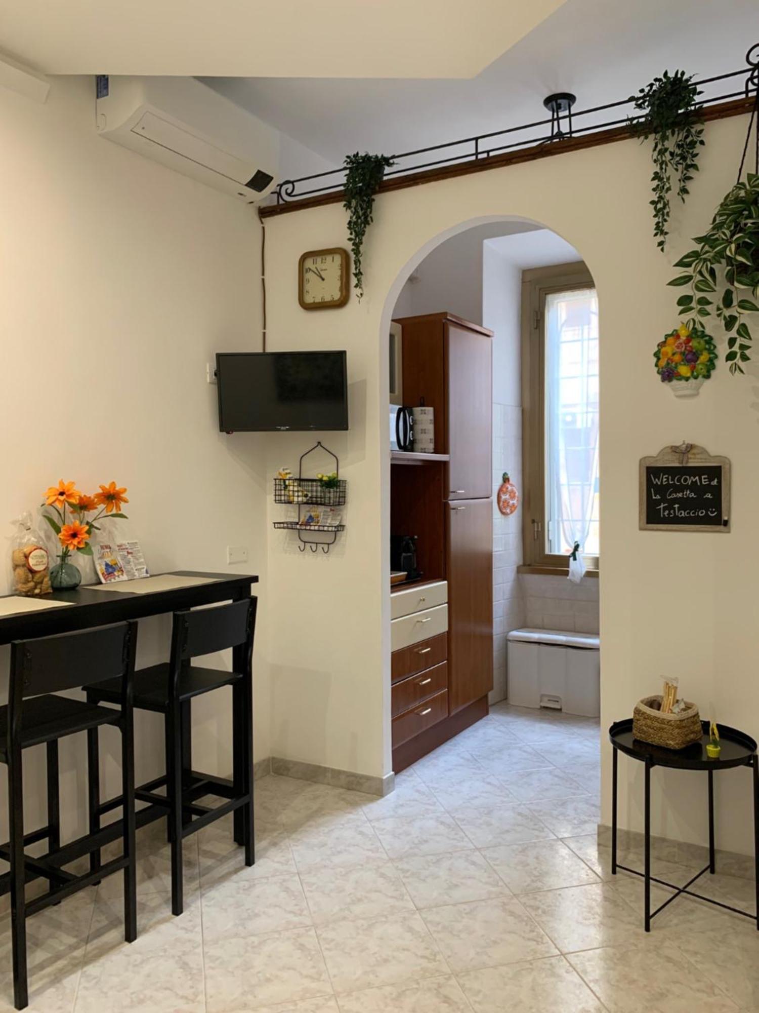 Apartment Cozy In Authentic Neighborhood Rom