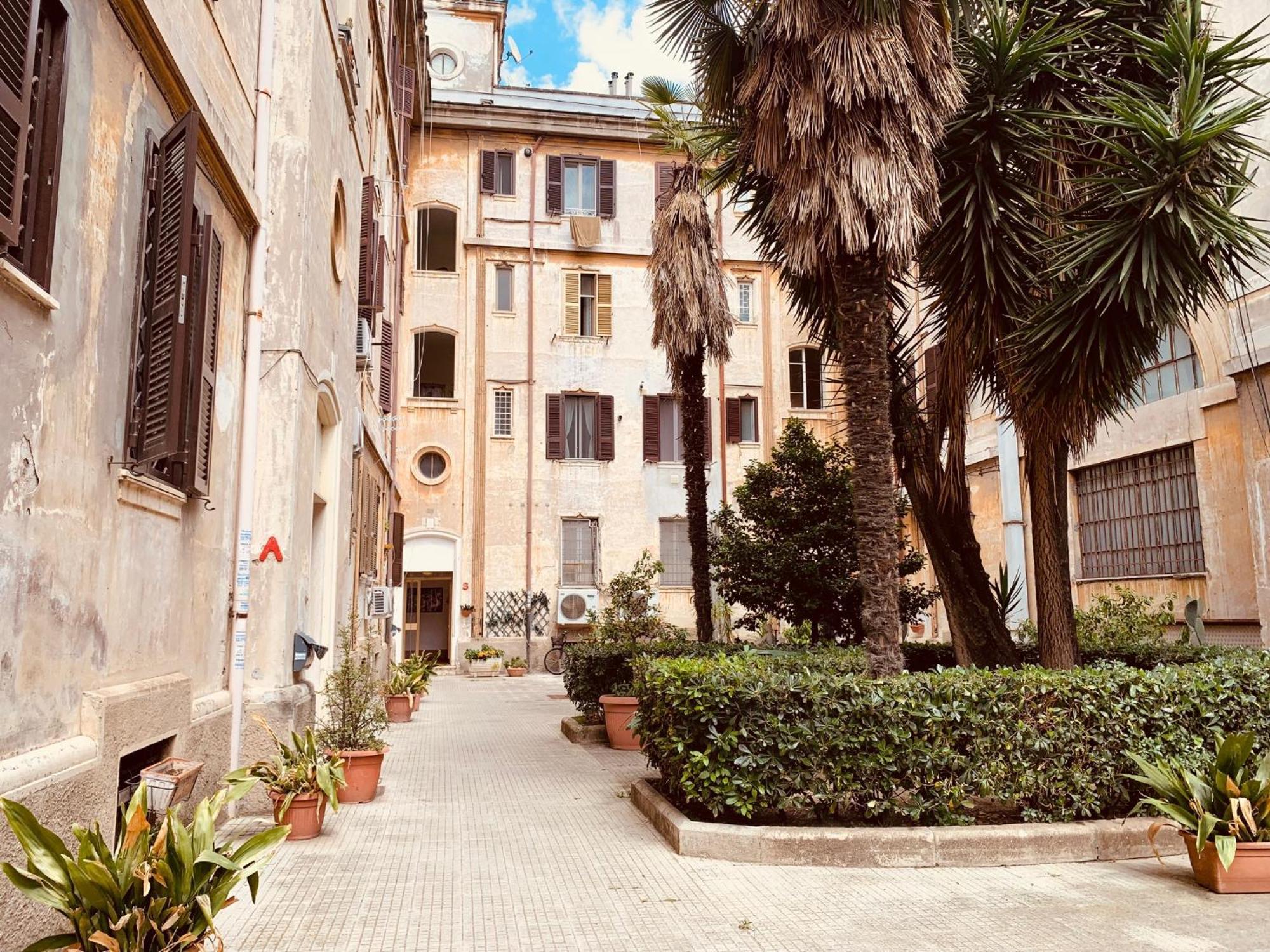 Cozy In Authentic Neighborhood Appartamento Roma